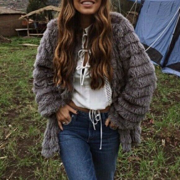 TULAROSA Ricci faux fur open front cozy gray jacket coat Size Medium - Picture 8 of 8